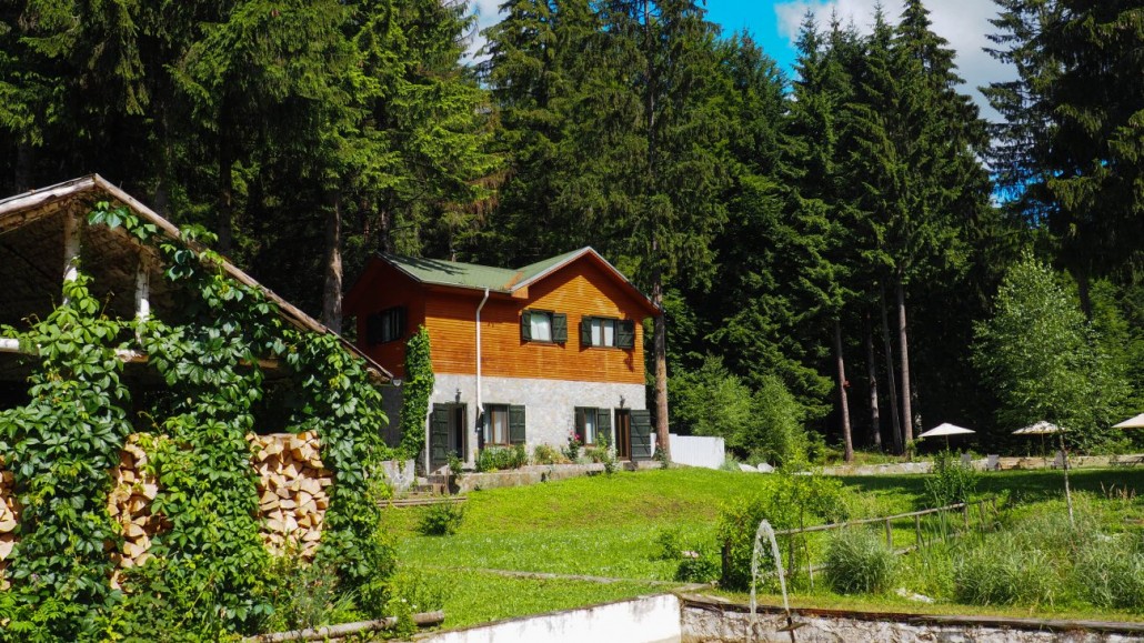 hadar exterior 1