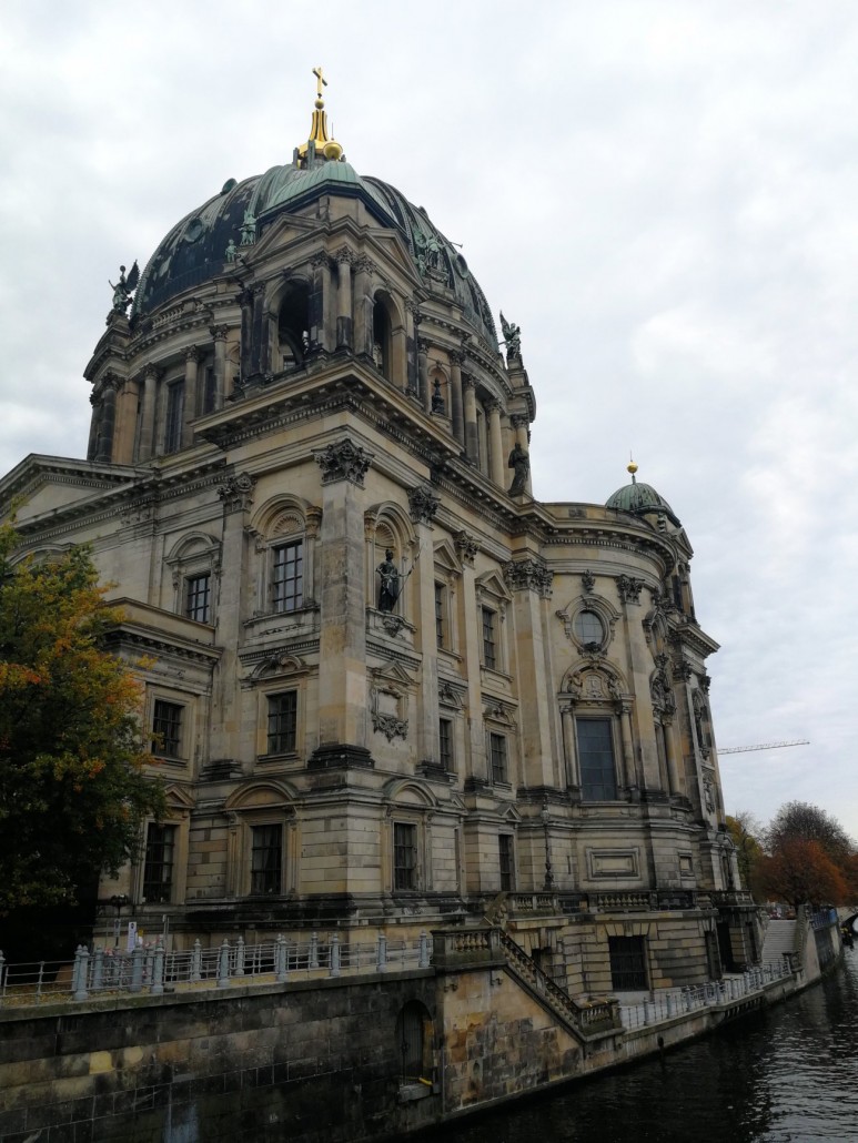 dom1